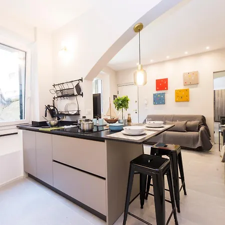 Casaviva - Urban Stylish Flat Nr De Ferrari شقة جنوة